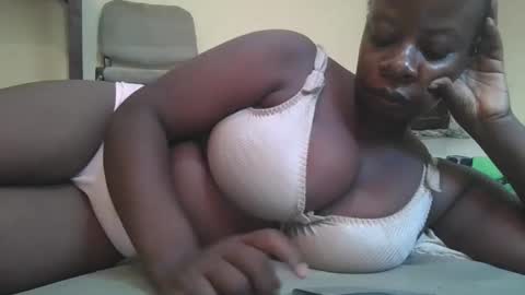 sweetyass25 online show from March 19, 5:57 am