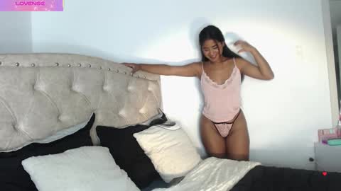 Snapshot of sweetyaya_ chatting on September 28, 11:36 pm yaya online show from September 28, 11:36 pm