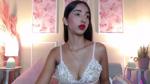 LAURA online show from February 5, 11:58 am