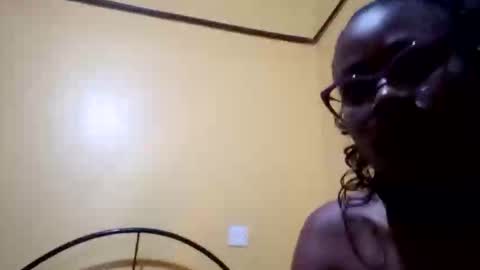 swet544238 online show from April 4, 4:25 pm