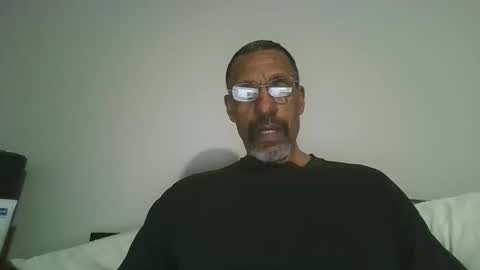 swimmerbod2495 online show from March 29, 2:46 am