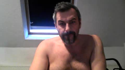 swinger_men_austria online show from February 9, 7:01 am
