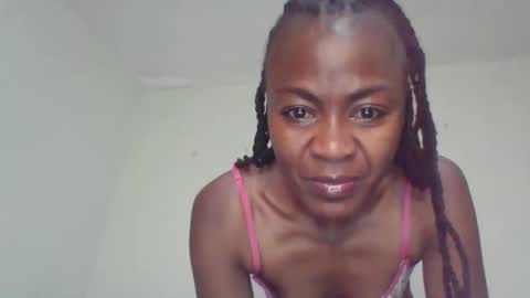 Snapshot of swtebony1 chatting on September 25, 10:17 pm ALICIA online show from September 25, 10:17 pm