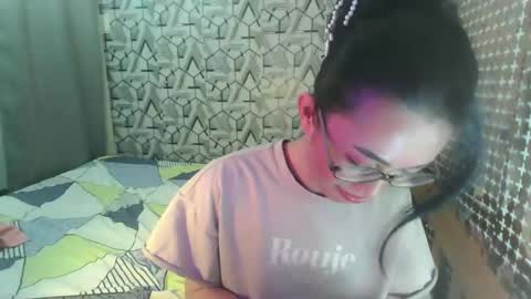 sydnyxox1 online show from January 9, 5:57 am