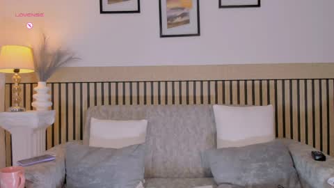 sylvana online show from April 19, 4:02 am