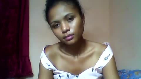 sylvaniah01 online show from May 28, 5:16 am