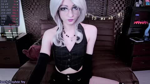 Sylvie online show from January 18, 12:57 am