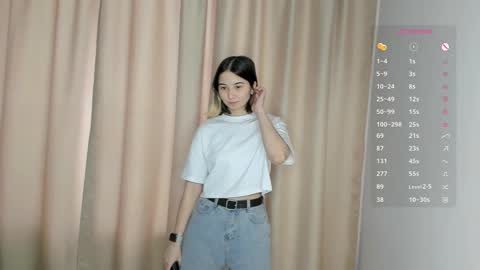 Mia online show from March 7, 4:45 am