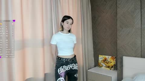 Mia online show from March 1, 3:43 am