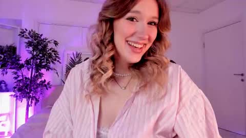 Ellie online show from November 7, 7:22 am