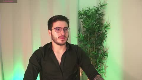 t0ny_wylie online show from April 14, 4:32 pm