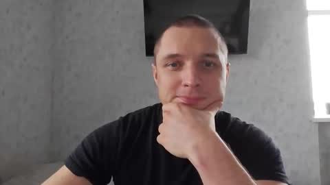 Den online show from October 31, 8:15 am