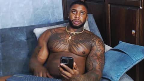 Tairon Tucke online show from December 30, 4:09 am