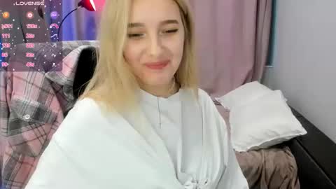 Taisia online show from April 4, 8:21 am