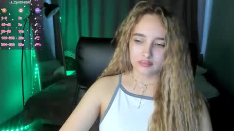 Taisia online show from March 22, 9:13 am