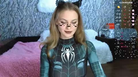 Im Taya  online show from October 31, 9:37 pm