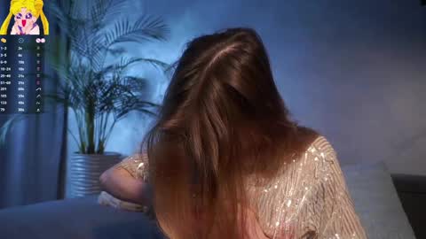 Mia online show from April 6, 4:46 am