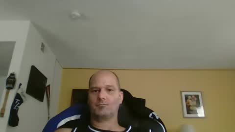 takerlover436295 online show from May 24, 10:38 pm