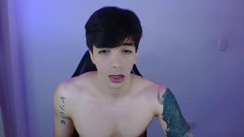 takeru___ online show from April 11, 11:20 pm