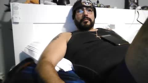 talllatino310 online show from November 26, 11:34 pm