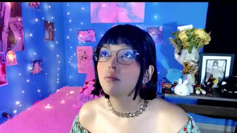 Alejandra Independent model online show from November 28, 8:21 am