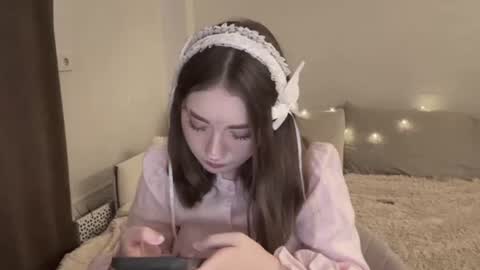 Lola online show from July 13, 11:58 am