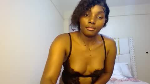 tamia online show from October 30, 11:16 pm