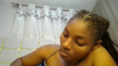 tamia online show from February 19, 3:28 am