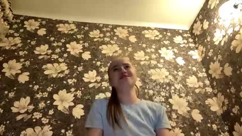 Karina online show from May 20, 6:25 pm