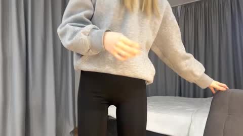 Melissa online show from March 18, 12:11 pm