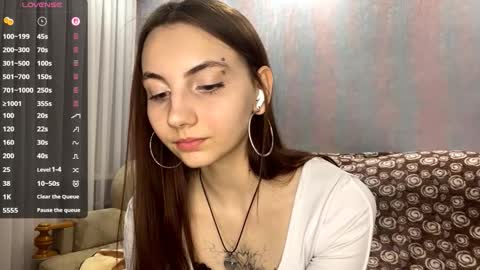 Alice online show from March 27, 4:19 pm