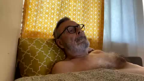 Dominique online show from March 2, 11:18 am