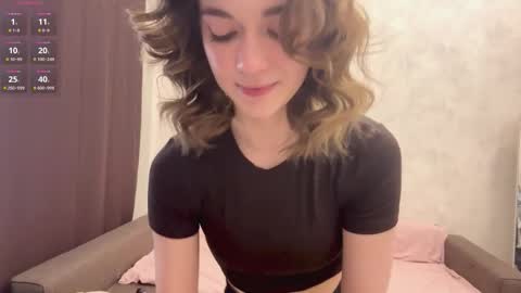 Mia online show from March 18, 5:46 am