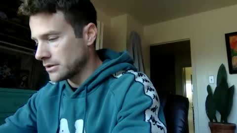 Dr. Love online show from February 22, 3:25 pm