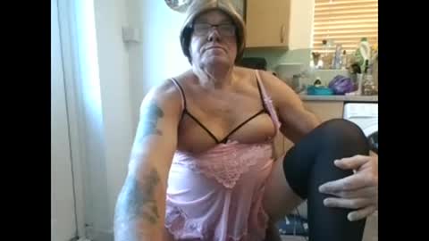 tanya_sissie_somerset online show from January 11, 11:45 am