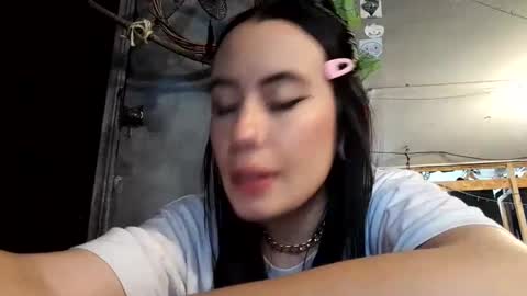 Tara online show from December 5, 6:49 pm