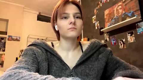 Sonya online show from March 5, 3:32 pm