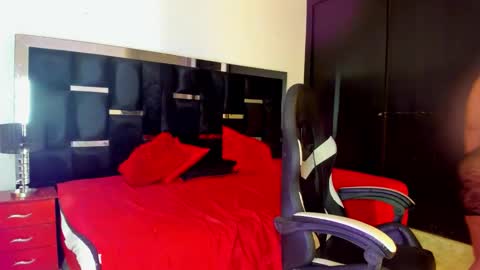 tashasant online show from October 9, 10:48 pm