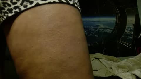 Ms Toni online show from December 22, 1:12 am