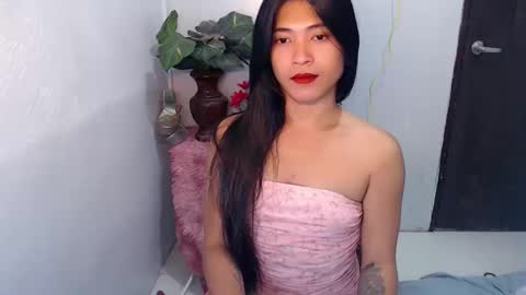   online show from April 1, 10:16 am