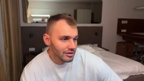 My shows 2100500 UTC3 online show from November 28, 10:06 pm