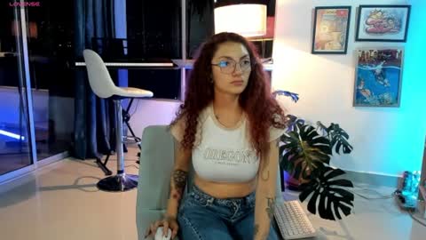 Snapshot of tastymeli8 chatting on December 23, 8:33 am Meli online show from December 23, 8:33 am