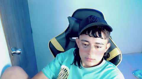 T A T A N online show from November 12, 9:17 pm