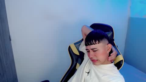 T A T A N online show from November 5, 10:01 pm