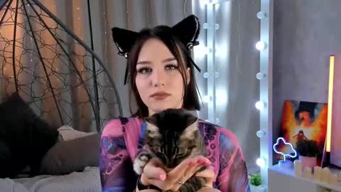 Tate online show from November 28, 7:10 pm