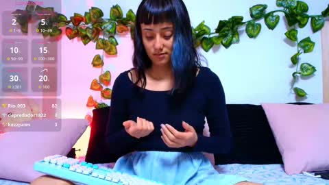 Snapshot of tati_cardenas chatting on October 12, 6:17 am AME online show from October 12, 6:17 am