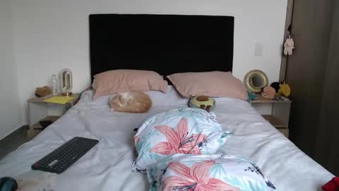 tatiana_monteros online show from April 23, 5:14 pm