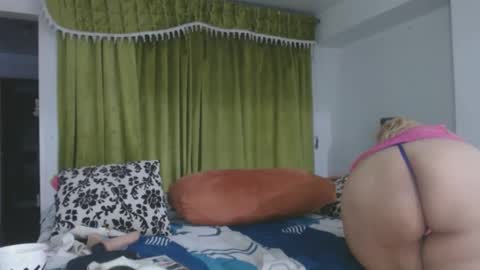 Snapshot of tatianagiraldo12 chatting on September 26, 3:47 am tatiana giraldo online show from September 26, 3:47 am