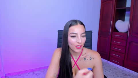 Snapshot of tatis_lopez_ chatting on December 10, 11:19 pm Tatiana Lopez online show from December 10, 11:19 pm