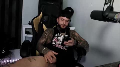 tatted_daddy69 online show from December 22, 3:57 am